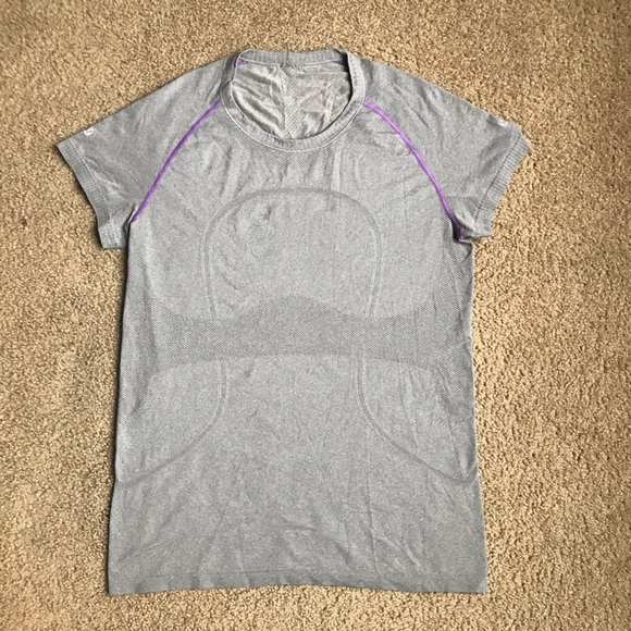 RARE Lululemon Run: Swiftly Tech Short Sleeve - Picture 3 of 9